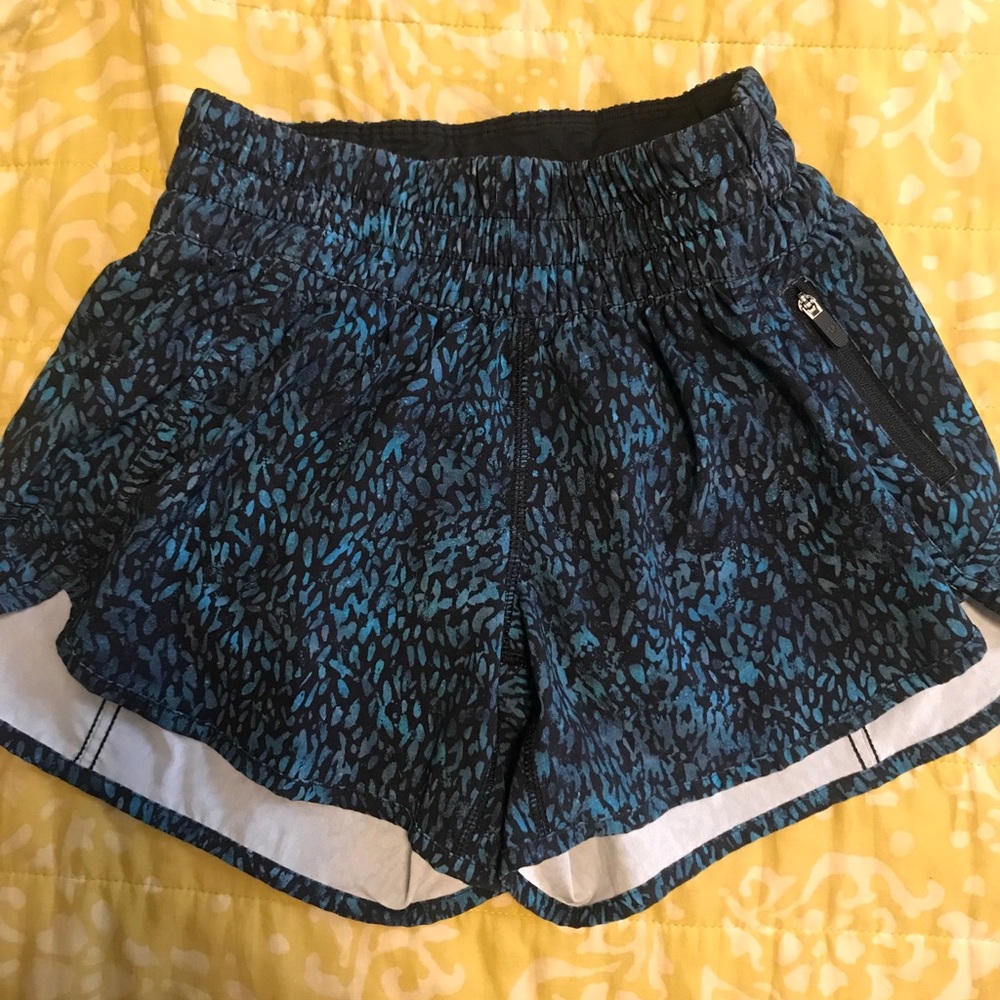 Lululemon tracker shorts